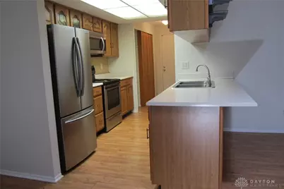 4902 Birchview Court, Huber Heights, OH 45424 - Photo 5