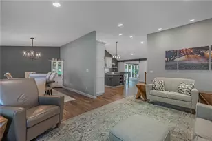 2888 Ramblingwood Ln, Washington Twp, OH 45458 - Photo 5