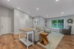 2888 Ramblingwood Ln, Washington Twp, OH 45458 - Photo 3