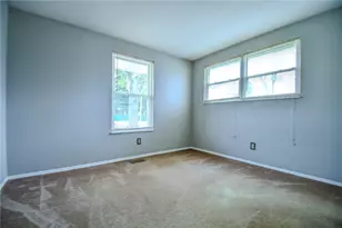 6951 Taylorsville Rd, Huber Heights, OH 45424 - Photo 19