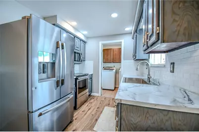 6951 Taylorsville Rd, Huber Heights, OH 45424 - Photo 9