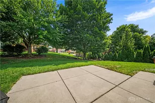 1780 Tearose Cir, Fairborn, OH 45324 - Photo 39