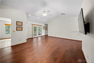 1780 Tearose Cir, Fairborn, OH 45324 - Photo 9