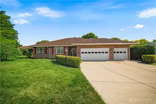 1780 Tearose Cir, Fairborn, OH 45324 - Photo 1