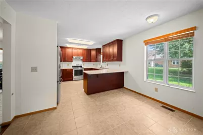 1780 Tearose Circle, Fairborn, OH 45324 - Photo 17