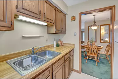 7832 Betsy Ross Circle, Washington Twp, OH 45459 - Photo 13