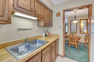 7832 Betsy Ross Cir, Washington Twp, OH 45459 - Photo 13