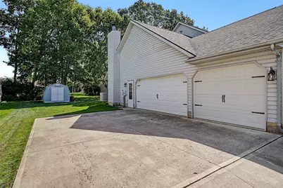1070 Winston Lane, Tipp City, OH 45371 - Photo 7