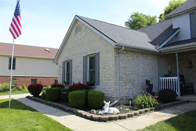 1070 Winston Lane, Tipp City, OH 45371 - Photo 7