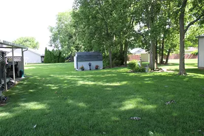 1070 Winston Lane, Tipp City, OH 45371 - Photo 33
