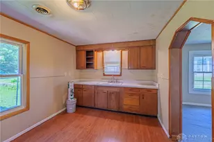 2307 Middletown Eaton Rd, Middletown, OH 45042 - Photo 9