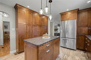 333 Thruston Blvd, Oakwood, OH 45419 - Photo 15