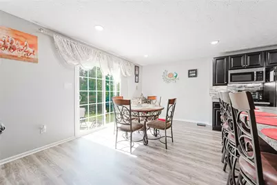 1015 Colonial Way, Dayton, OH 45424 - Photo 11
