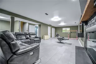 2425 Westlawn Dr, Kettering, OH 45440 - Photo 33