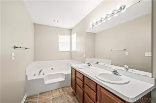 908 Cambridge Cir, Troy, OH 45373 - Photo 31