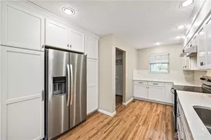 908 Cambridge Cir, Troy, OH 45373 - Photo 9