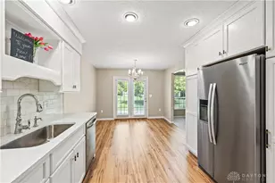 908 Cambridge Cir, Troy, OH 45373 - Photo 11
