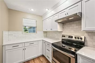 908 Cambridge Cir, Troy, OH 45373 - Photo 9