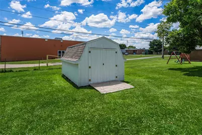14 Greeneview Drive, Jamestown, OH 45335 - Photo 7