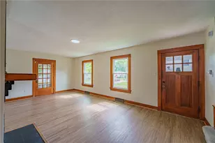 258 E Siebenthaler Ave, Dayton, OH 45405 - Photo 9