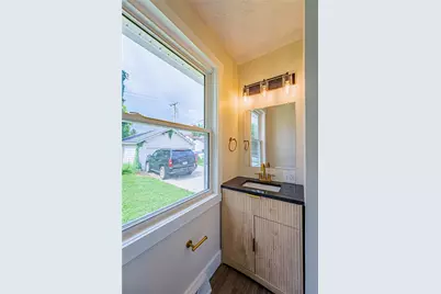 258 E Siebenthaler Avenue, Dayton, OH 45405 - Photo 25