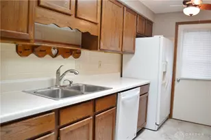 4430 E Ridgewood Rd, Moorefield Twp, OH 45503 - Photo 9