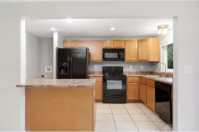 238 Bellaire Drive, Fairborn, OH 45324 - Photo 9