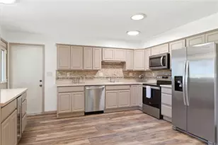 3059 Windmill Dr, Beavercreek, OH 45432 - Photo 9