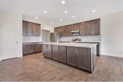 10312 Tice Street, Washington Twp, OH 45458 - Photo 5