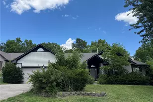 2450 Quail Run Dr, Fairborn, OH 45324 - Photo 1