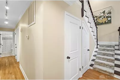 39 E Dixon Avenue, Oakwood, OH 45419 - Photo 25