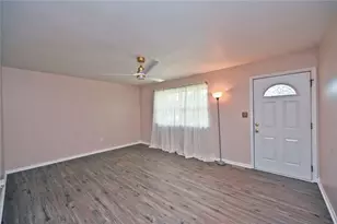 136 Bronwood St, New Lebanon, OH 45345 - Photo 7