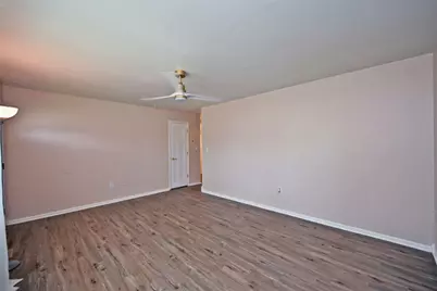 136 Bronwood Street, New Lebanon, OH 45345 - Photo 5