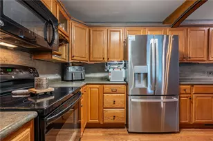 5476 Waterloo Rd, Washington Twp, OH 45459 - Photo 13