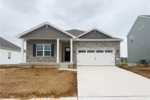 468 Hollywood Blvd, Xenia, OH 45385 - Photo 1