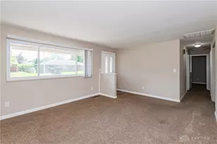 5415 Mangold Dr, Huber Heights, OH 45424 - Photo 7