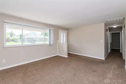 5415 Mangold Drive, Huber Heights, OH 45424 - Photo 7