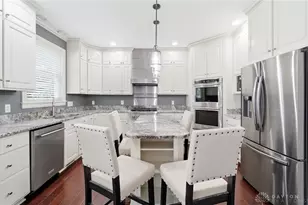 654 Beechwood Dr, Tipp City, OH 45371 - Photo 15
