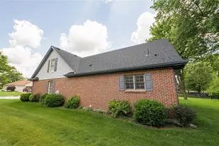 913 Golden Beech Dr, Brookville, OH 45309 - Photo 17