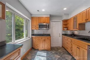1826 Shady Ln, Beavercreek, OH 45432 - Photo 11