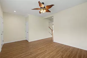 1623 N Wood Creek Dr, Clear Creek Township, OH 45458 - Photo 5