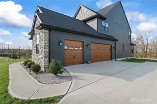 2425 Middleboro Rd, Washington Twp, OH 45113 - Photo 15