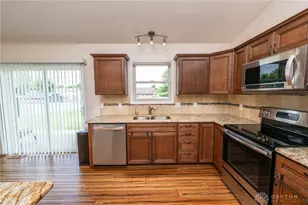 129 Honeysuckle Way, Eaton, OH 45320 - Photo 27