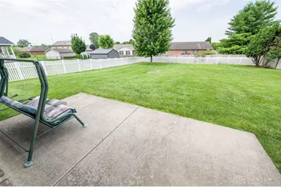 129 Honeysuckle Way, Eaton, OH 45320 - Photo 11