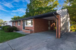 2419 Marchmont Dr, Dayton, OH 45406 - Photo 1