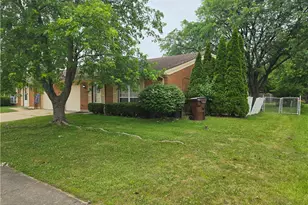4312 - 4314 Sarah Dr, Englewood, OH 45322 - Photo 3