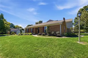 956 Patriot Square Dr, Washington Twp, OH 45459 - Photo 3