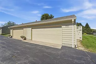 956 Patriot Square Dr, Washington Twp, OH 45459 - Photo 51