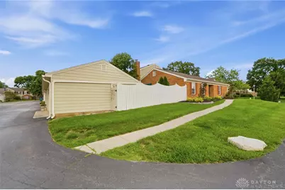 956 Patriot Square Drive, Washington Twp, OH 45459 - Photo 3