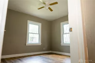 1727 W Riverview Ave, Dayton, OH 45402 - Photo 7